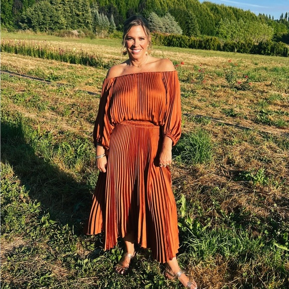 Hello ✨ - Picture 1 of 5